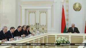 Декрет №3 отменять не станут, но в течение года "налог на тунеядство"поручено не взыскивать