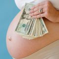 Беларусь становится страной медицинского туризма и суррогатных курьеров
