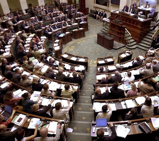 Закон об эвтаназии несовершеннолетних одобрен комиссией бельгийского парламента