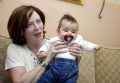 65-летняя мать 13 детей рождает четверню