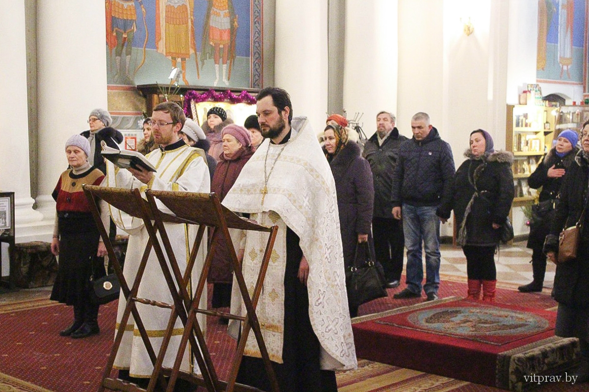 В  витебском храме Воскресения Христова совершили молебен святым мученикам-младенцам Вифлеемским