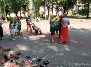Каждый день мы теряем 101 ребёнка - акция "Они не пошли в школу" прошла в Гомеле