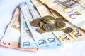 Приняты изменения по семейному капиталу: программу продлили, а средства с 2020 года можно будет  потратить досрочно на жильё, стоматолога и другие нужды. Какие?