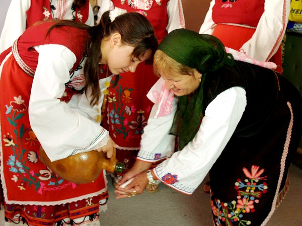 Собор Пресвятой Богородицы и традиционный день акушерки