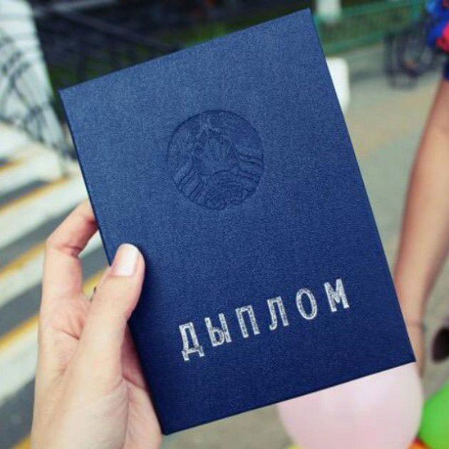 Белстат: 40 % белорусок имеет высшее образование