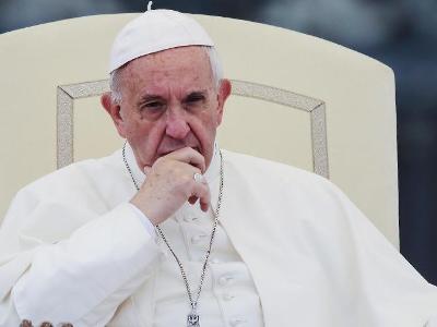 Папа в очередной раз поддержал ЛГБТ.